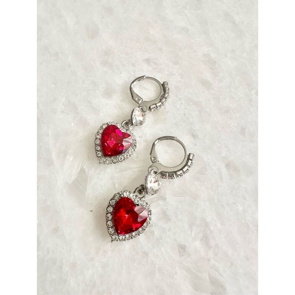 Ruby red heart dangle earrings ￼